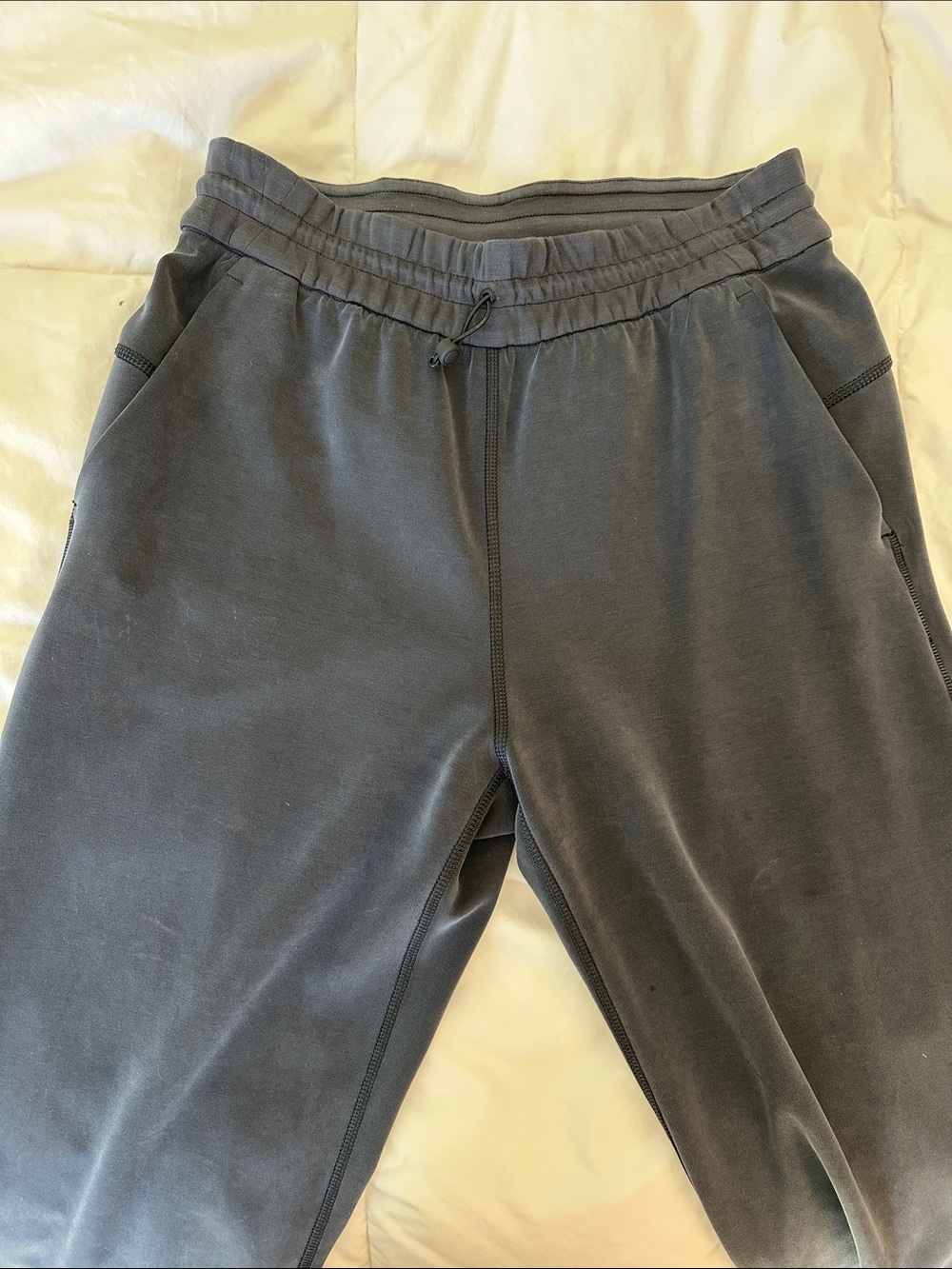 Lulu Lemon Women’s soft Charcoal Gray Drawstring Sweatpants size 6